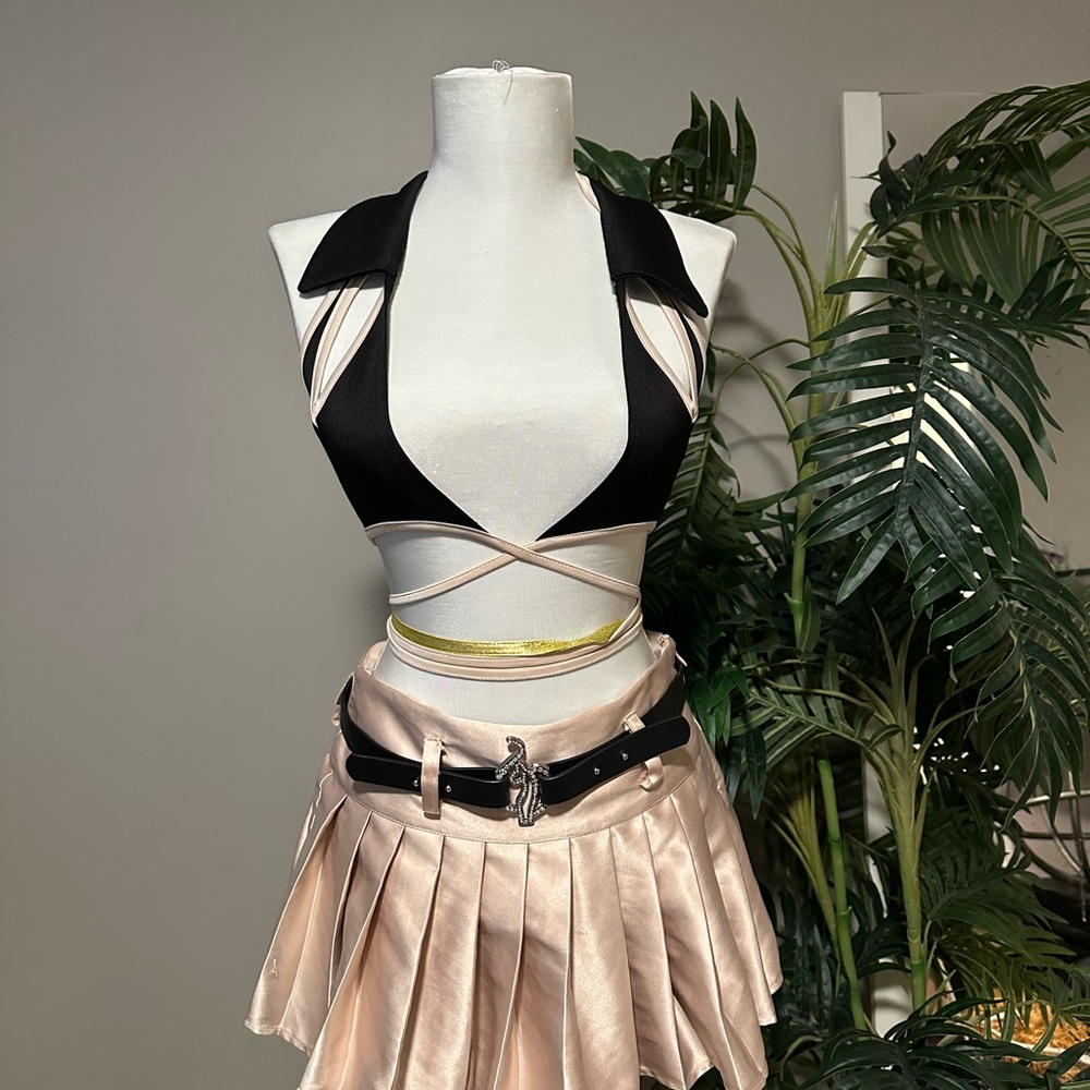 Black and Beige Halter Top | Black collard bralette top| crop top with tie wrap